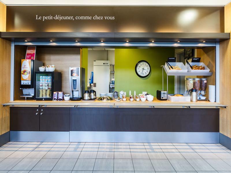 B&B Hotel Orly Rungis Aeroport 2 Etoiles Екстер'єр фото